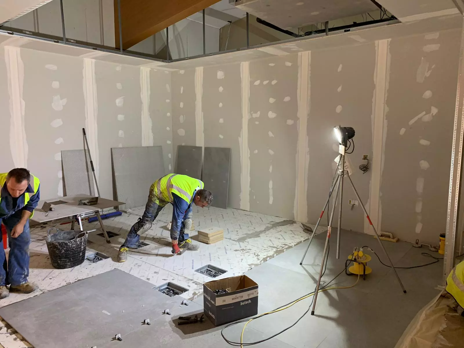 Cambridge showroom 6 from aci